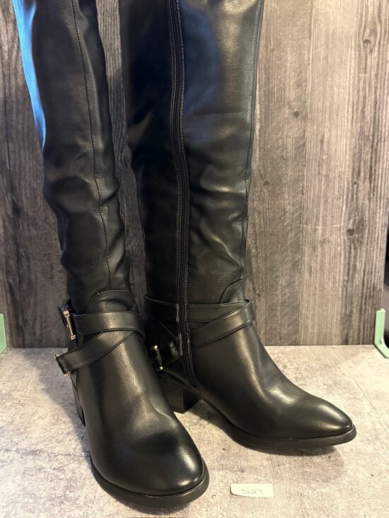 VENUS Shoes - Women's Black Knee-High Buckle Boots